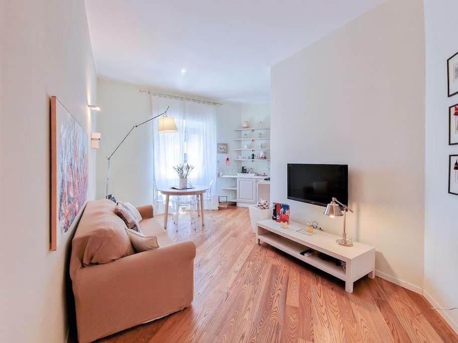 Apartamento Charme On The River - City Center Verona Exterior foto