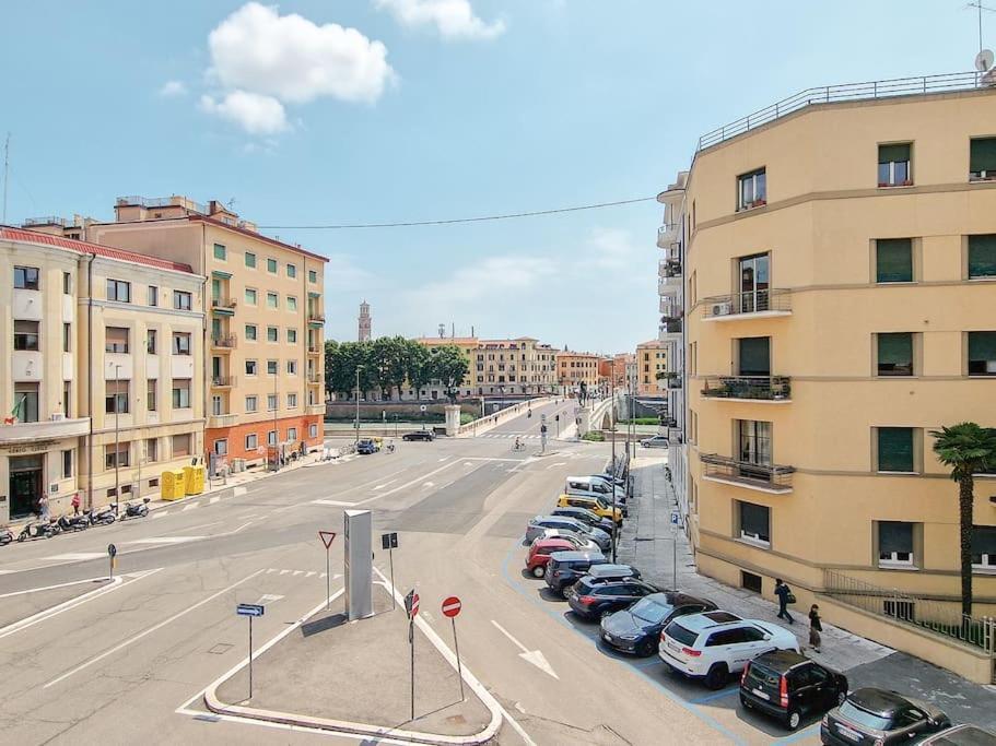 Apartamento Charme On The River - City Center Verona Exterior foto